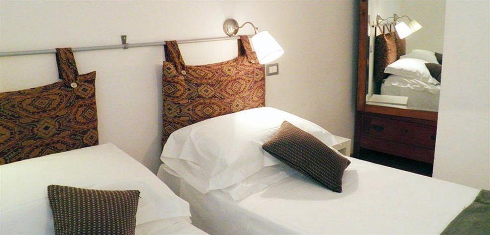 B&B Arco Del Lauro ローマ エクステリア 写真