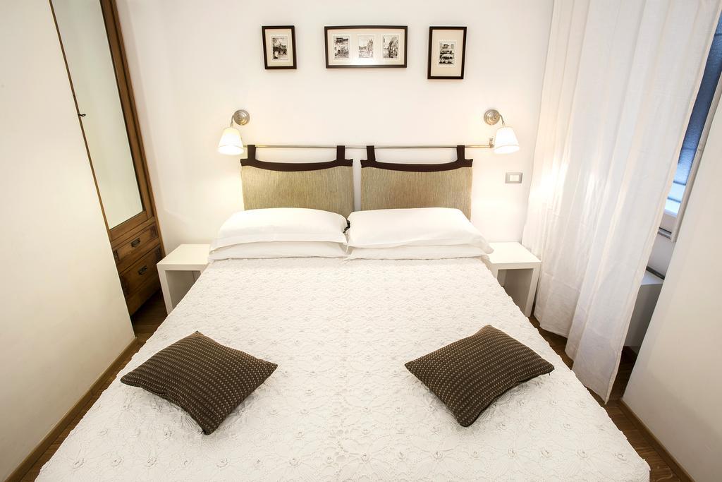 B&B Arco Del Lauro ローマ エクステリア 写真